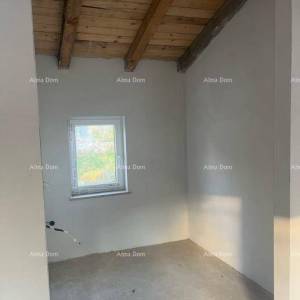 Prodaje se  atraktivna kuća u visokoj fazi gradnje, blizu Kanfanara