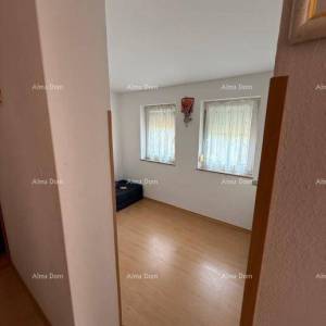 Prodaje se dvojna  kuća u Poreču, 2 km od mora