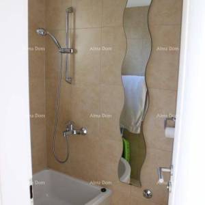 Prodaje se dvojna  kuća u Poreču, 2 km od mora