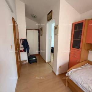 Prodaje se dvojna  kuća u Poreču, 2 km od mora