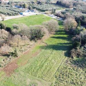 Prodaje se građevinsko zemljište u Medulinu, 6700m2