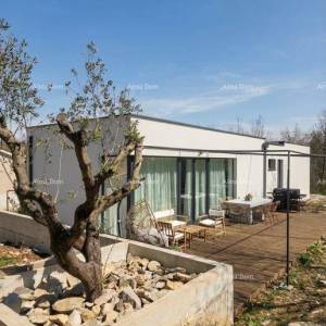 Prodaje se kuća prizemnica u mirnom dijelu Labina