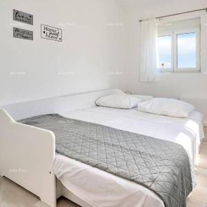 Prodaje se kuća s bazenom i pogledom na more – Ližnjan