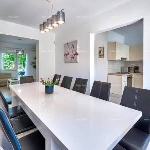 Prodaje se kuća s bazenom i pogledom na more – Ližnjan