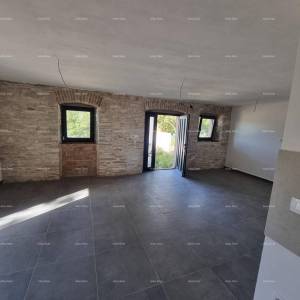 Prodaje se kuća s bazenom i pogledom na more – mirno selo Raša