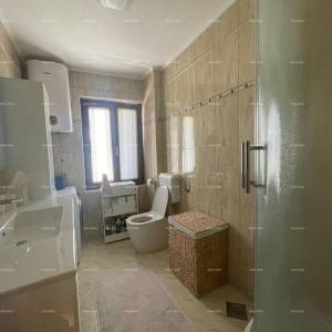 Prodaje se kuća sa 4 stambene jedinice, u samom centru Rovinja,