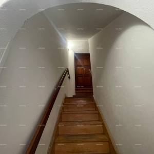 Prodaje se kuća sa 4 stambene jedinice, u samom centru Rovinja,