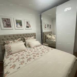 Prodaje se kuća sa 4 stambene jedinice, u samom centru Rovinja,