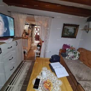 Prodaje se kuća u nizu – Vodnjan centar