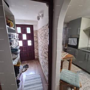 Prodaje se kuća u nizu – Vodnjan centar