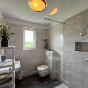 Prodaje se kuća u Novigradu, blizu mora