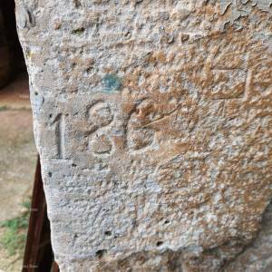 Prodaje se kuća za renovaciju, blizina Tinjana!