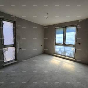 Prodaje se luksuzan stan u Medulinu,  strogi centar mjesta, par minuta lagane šetnje do rive i mora.