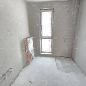 Prodaje se luksuzan stan u Medulinu,  strogi centar mjesta, par minuta lagane šetnje do rive i mora.