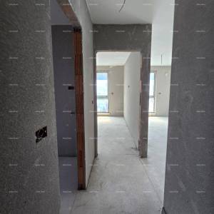 Prodaje se luksuzan stan u Medulinu,  strogi centar mjesta, par minuta lagane šetnje do rive i mora.