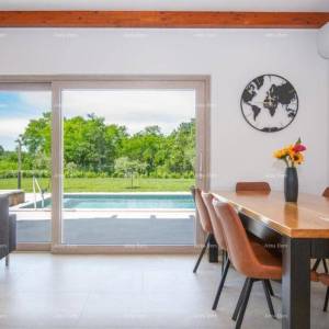 Prodaje se luksuzna vila u Labinu sa bazenom!