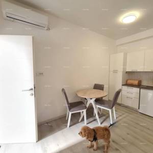 Prodaje se nekretnina s dva apartmana – Pula