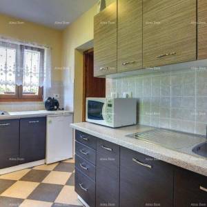 Prodaje se prekrasna vila sa bazenom u blizini Pazina