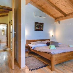 Prodaje se prekrasna vila sa bazenom u blizini Pazina