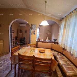 Prodaje se samostojeća kuća – Poreč