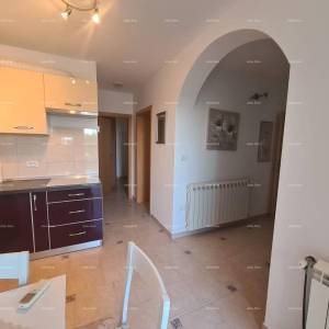 Prodaje se šarmantan stan u prizemlju, 60 m², Duga Uvala