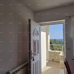 Prodaje se šarmantan stan 60 m²,  Duga Uvala, pogled na more