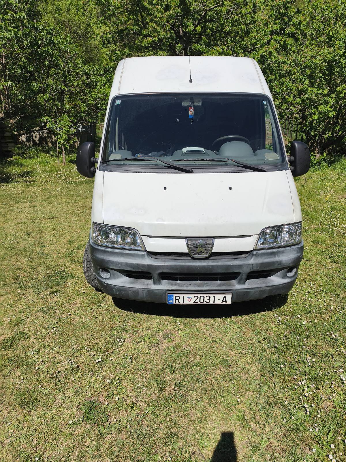 Prodajem kombi vozilo PEUGOT 22 HDI