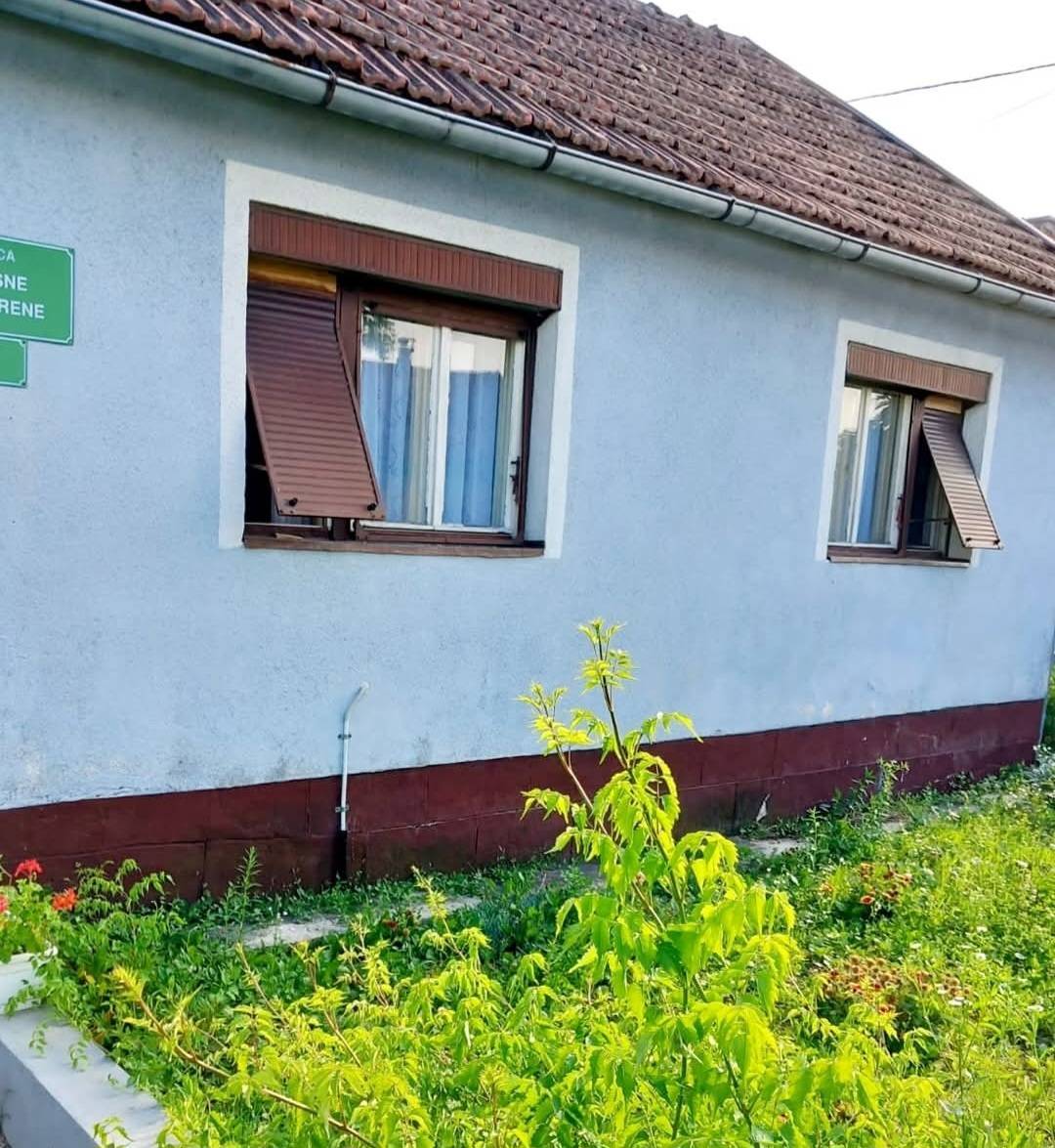 Prodajem kuću s okućnicom, Bakšaiš, Bihać, BiH - PRILIKA!