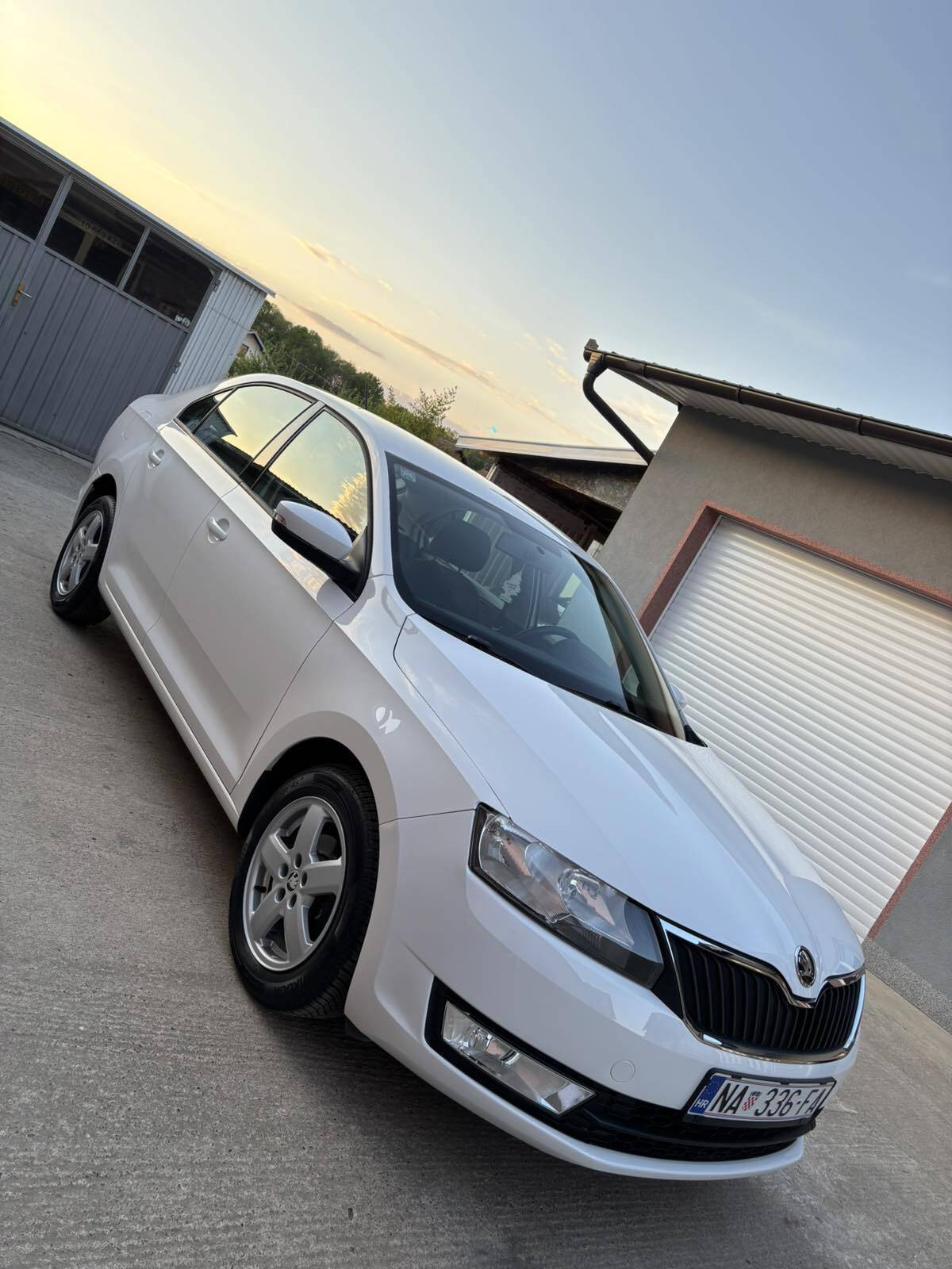 Prodajem Skoda rapid 1,4tdi
