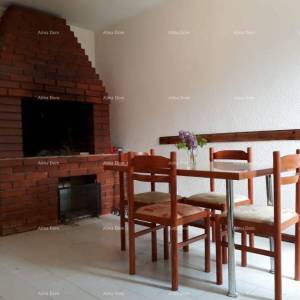 Prodajemo kamenu kuću u centru Brtonigle!