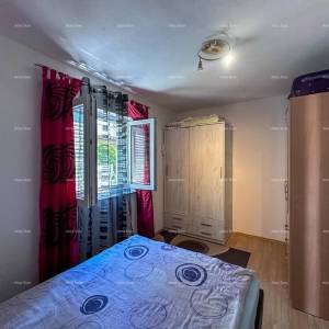 Prodajemo kuću sa dva stana u Valbandonu.