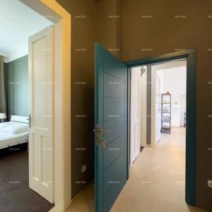 Prodajemo renoviran stan u centru Pule!