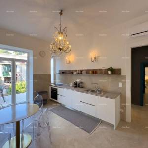 Prodajemo renoviran stan u centru Pule!