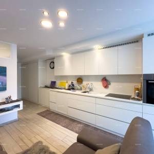 Prodajemo renovirani stan u Dugoj Uvali!