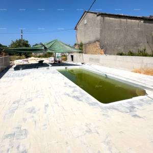 Prodajemo renoviranu Istarsku kamenu kuću u okolici Žminja!