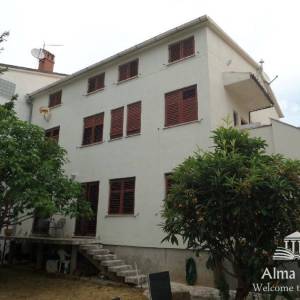 Prostrana kuća u Fažani, 400 m od centra i mora – idealna za obitelj ili investiciju