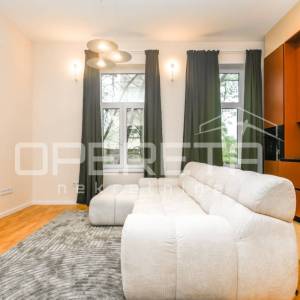 Prvi najam novouređenog trosobnog stana u Centru, Savska