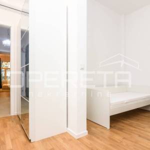 Prvi najam novouređenog trosobnog stana u Centru, Savska