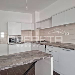 PRVI RED DO MORA – NOVOGRADNJA  – ČIOVO/OKRUG GORNJI