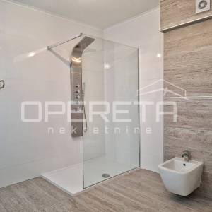 PRVI RED DO MORA – NOVOGRADNJA  – ČIOVO/OKRUG GORNJI