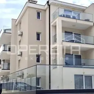 PRVI RED DO MORA – NOVOGRADNJA  – ČIOVO/OKRUG GORNJI