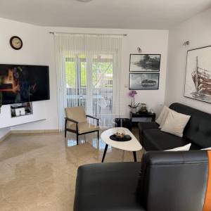 Pula, 2 kuće sa bazenom, 2 km od plaže, 3 km od centra Pule! 