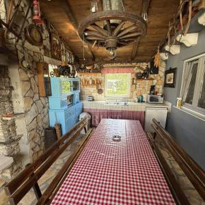 Pula, 2 kuće sa bazenom, 2 km od plaže, 3 km od centra Pule! 