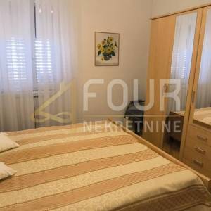 Pula, Centar, 1s+db, balkon, pogled na more