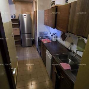 Pula, stan 88 m2. Centar grada.