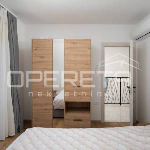 PULA, VALDEBEK – SMART-HOME villa s jacuzzijem na top lokaciji!