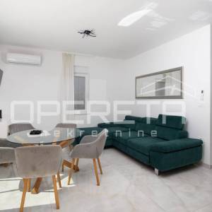 PULA, VALDEBEK – SMART-HOME villa s jacuzzijem na top lokaciji!