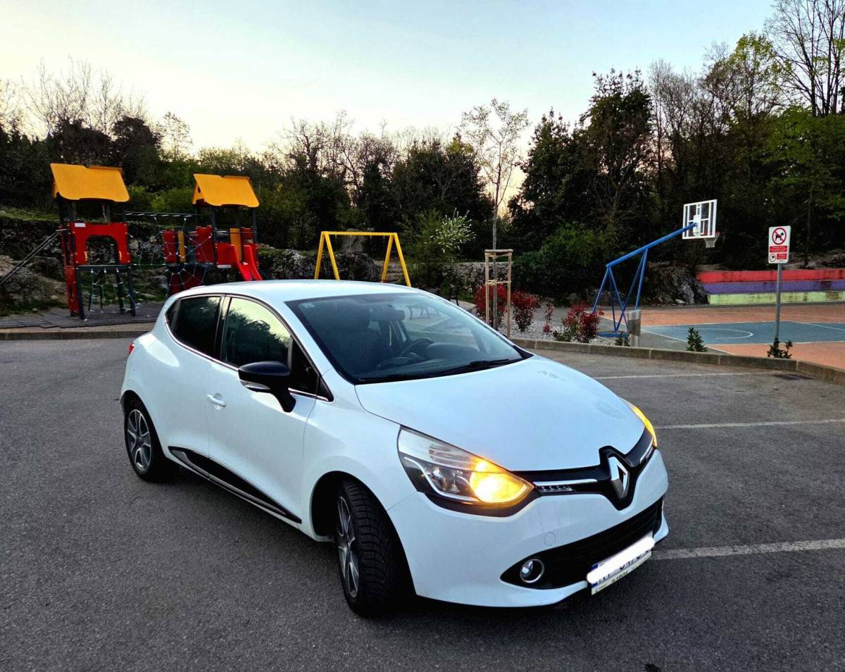 RENAULT CLIO PRODAJEM - ODLIČAN !