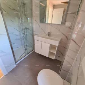 Renovirana kamena kuća s bazenom – mirno selo blizu Svetvinčenta