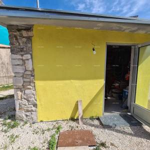 Renovirana kamena kuća s bazenom – mirno selo blizu Svetvinčenta